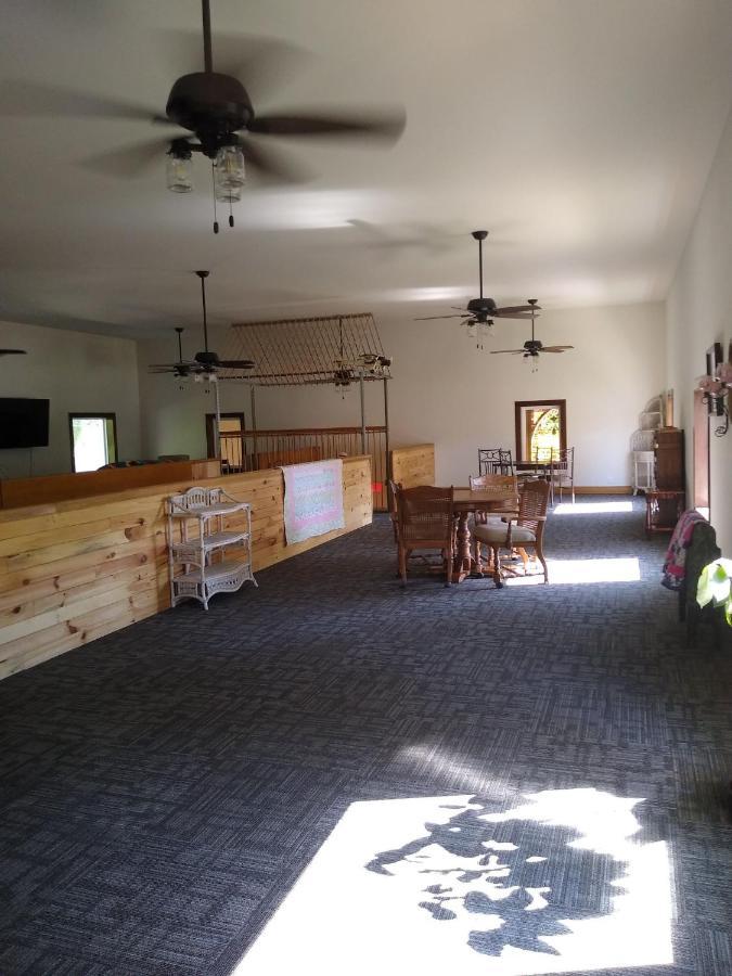 Pearl Island B & B Brodhead Экстерьер фото
