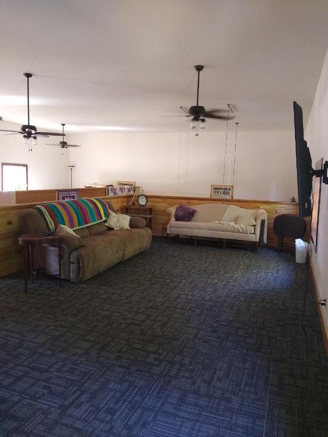 Pearl Island B & B Brodhead Экстерьер фото